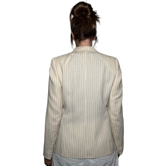 Akris Wool Blend Pinstripe 2-Button Blazer Ivory Cream Black Classic Size 10 - Picture 5 of 16